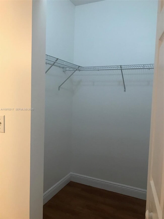 Building Photo - 2030 Douglas Rd