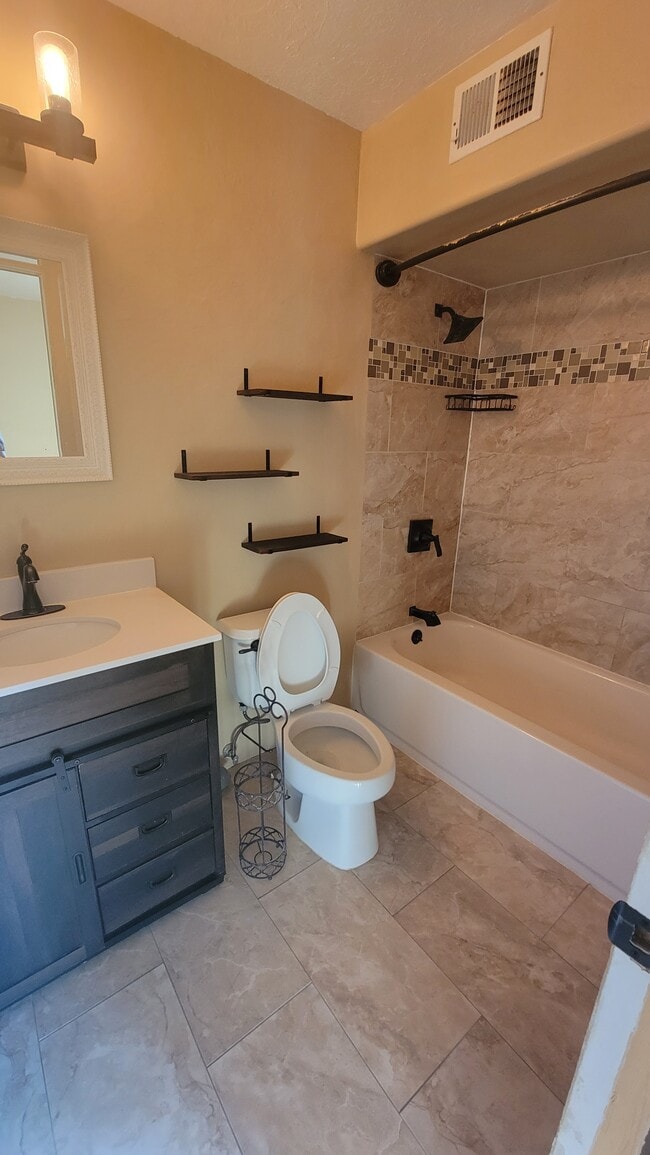 Building Photo - 3323 Camino Prado Vista