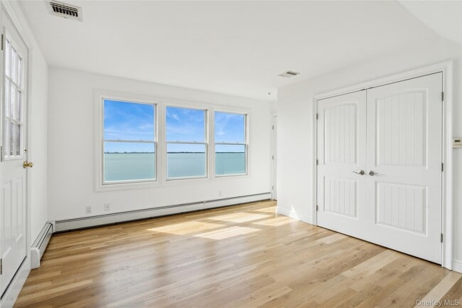 Building Photo - 42 Barracuda Rd