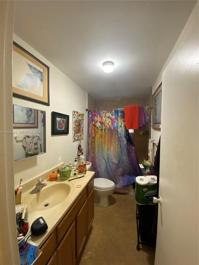 Building Photo - 1855 NE 121st St