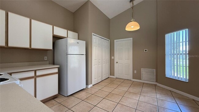 Building Photo - 2406 Violet Ct