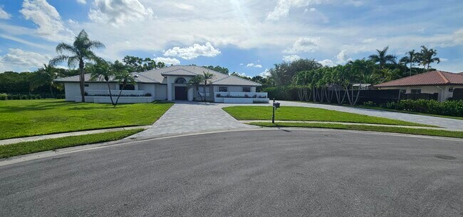 Building Photo - 21046 N Sweetwater Ln