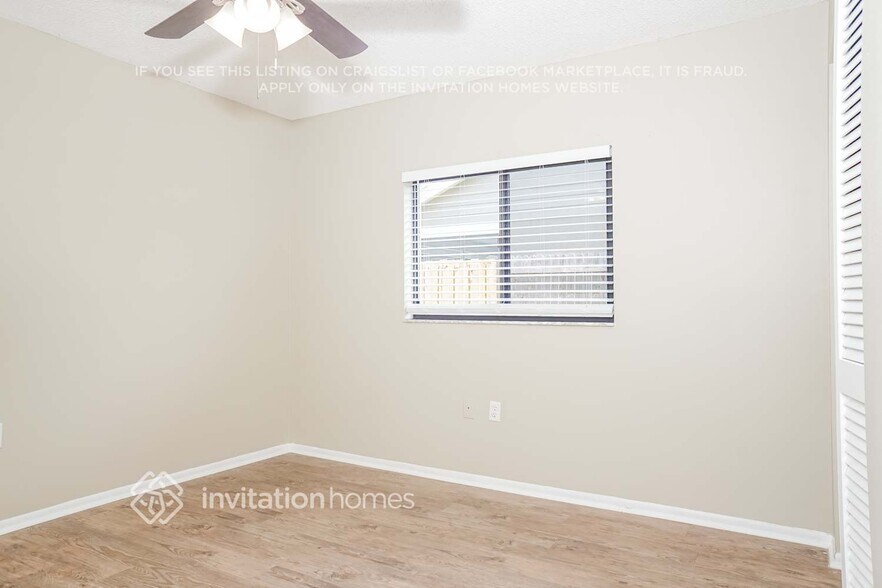 Building Photo - 7806 38th Ct E
