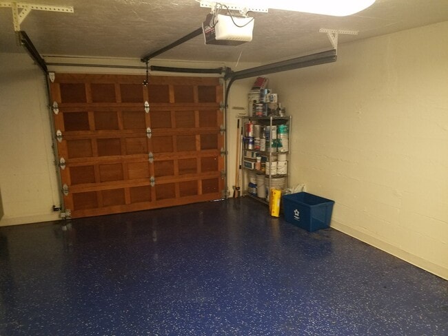 Building Photo - WINTER SPECIAL: Beautiful Hidden Gem Modern Custom Home in Great Salem Neighborhood!