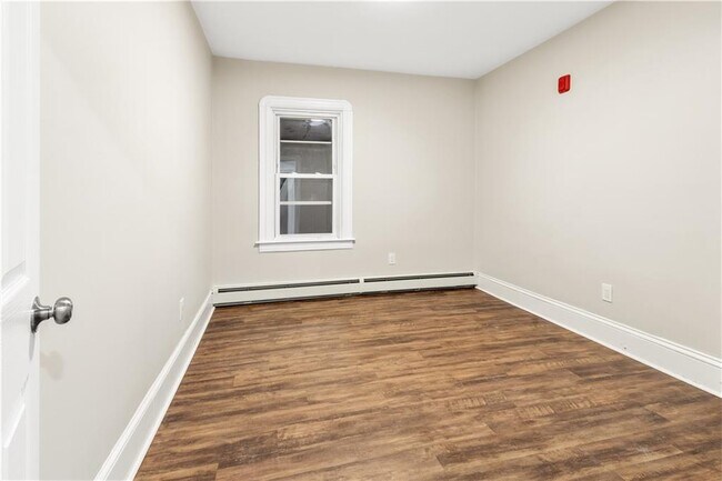 Building Photo - 538 Power Rd