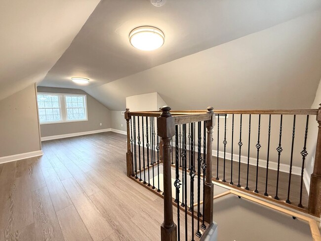 Building Photo - Renovated 2BR Home Minutes from Downtown Hickory – Washer & Dryer Included!