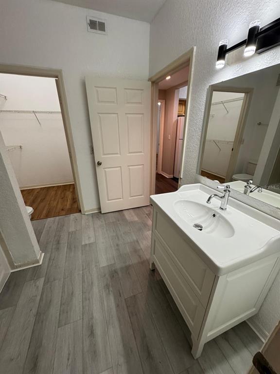 Building Photo - 5957 Westgate Dr