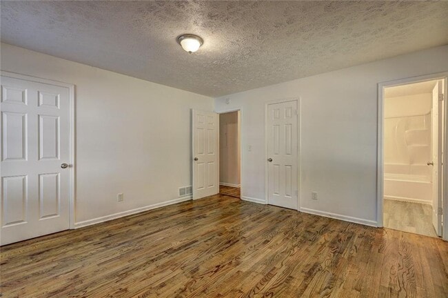 Building Photo - 4090 Knotty Oak Trail