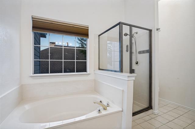 Building Photo - 1333 Maywood Ct