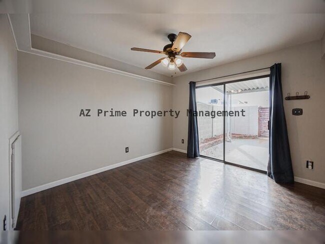 Building Photo - 225 N Standage