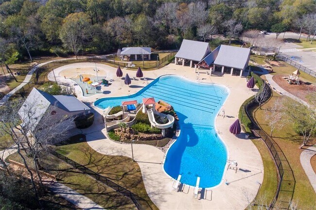 Building Photo - 24511 Springwood Glen Ln