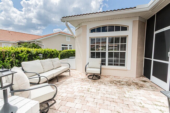 Building Photo - 12855 Devonshire Lakes Cir
