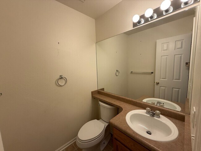 Building Photo - 4128 Ascendant Dr