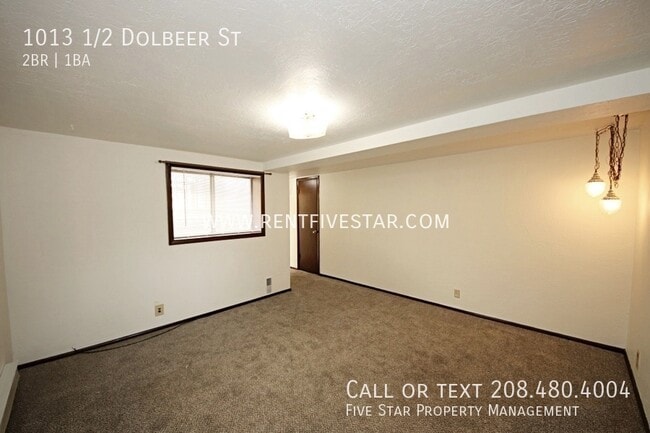 Building Photo - 1013 1/2 Dolbeer St-