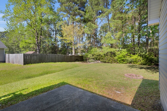 Building Photo - 334 Palamino Trail