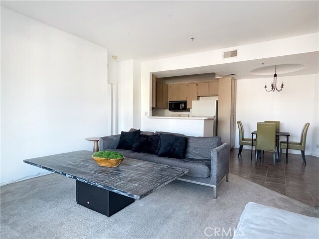 Building Photo - 535 Magnolia Ave