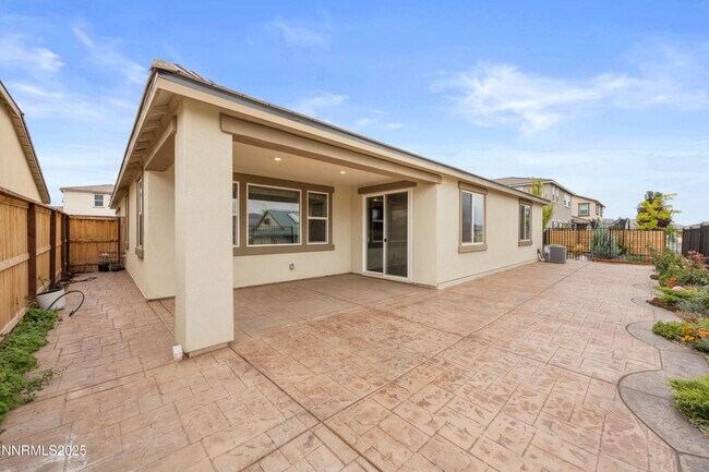 Building Photo - 6338 Red Stable Rd