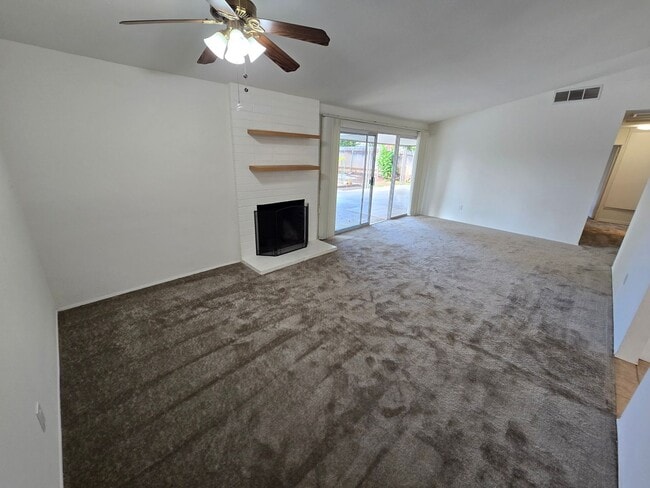 Building Photo - Charming Clairemont Home | 1641 sq ft | 2 ...