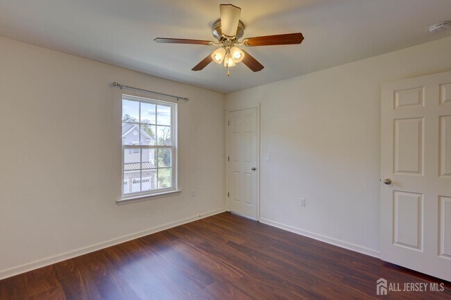 Building Photo - 101 Pearce Ln