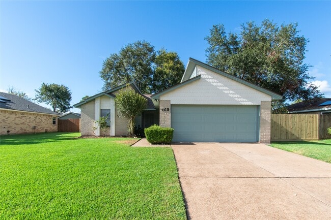Building Photo - 462 Capehill Dr