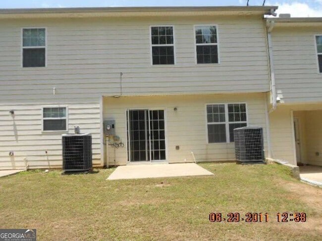 Building Photo - 1726 Old Dogwood