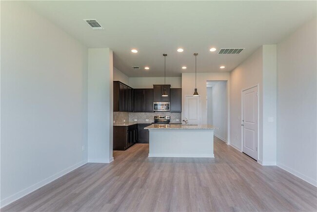 Building Photo - 15107 Ryman Rd