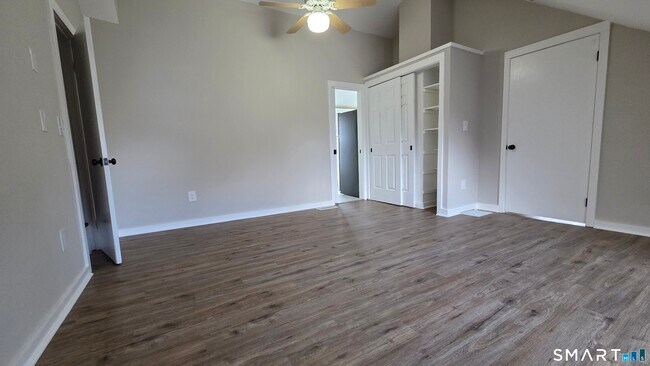 Building Photo - 5 Morris Rd