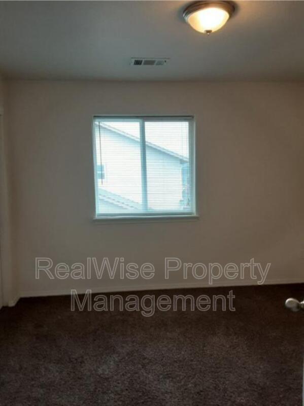 Building Photo - 1294 Willow Ln