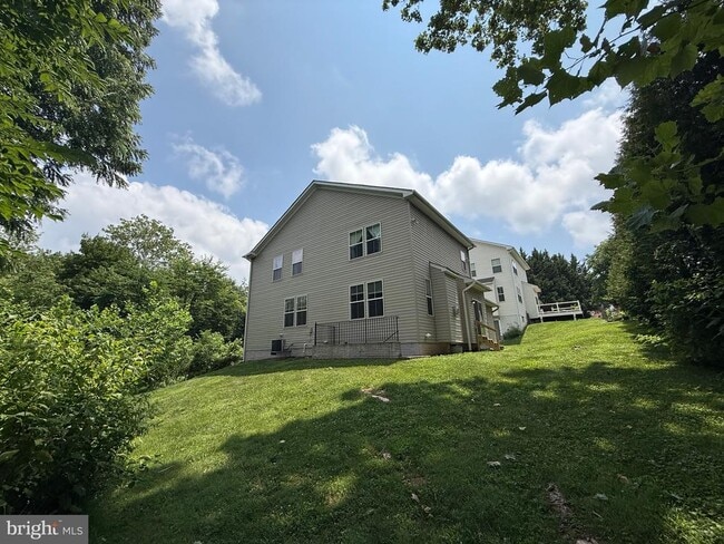 Building Photo - 10215 Daventry Dr