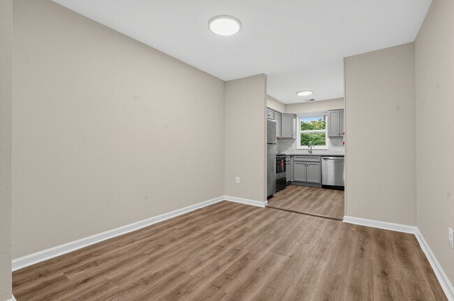 Building Photo - 1294 Cooper St