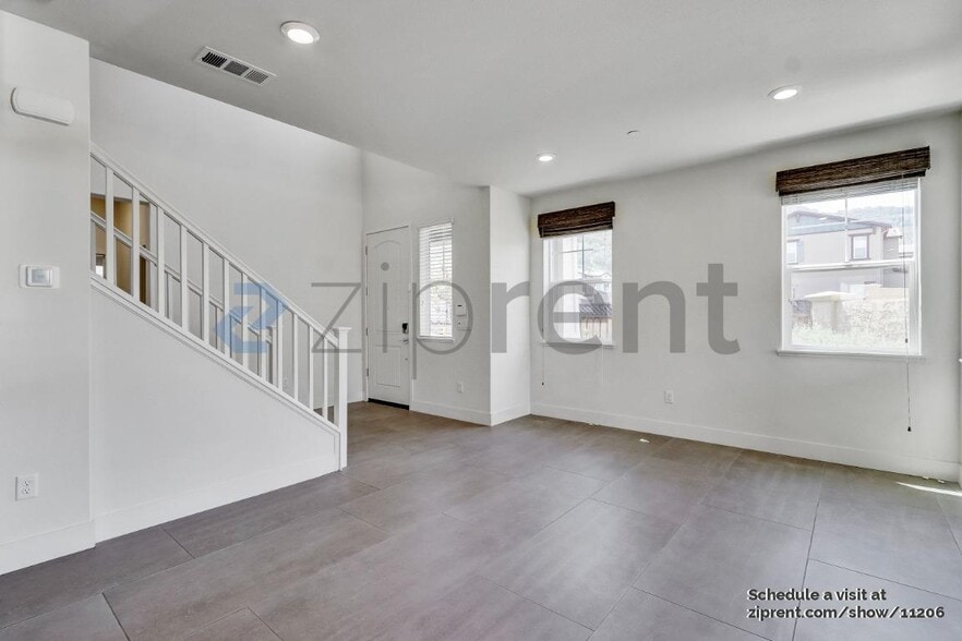 Building Photo - 7150 Kirigin Way