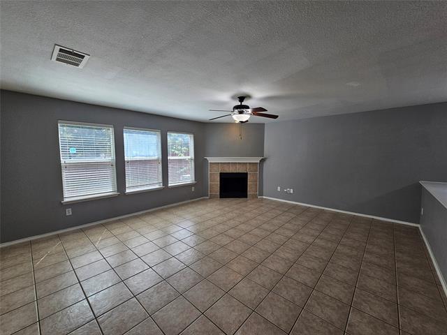Building Photo - 2408 Finch Dr