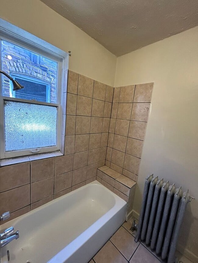 Building Photo - 4401 Harris Ave