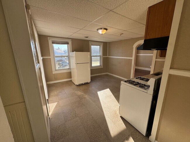 Building Photo - 37 Fulton St