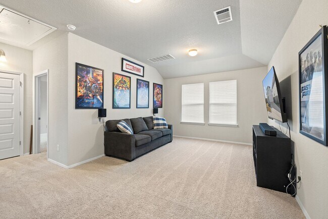 Building Photo - 408 Black Opal Dr