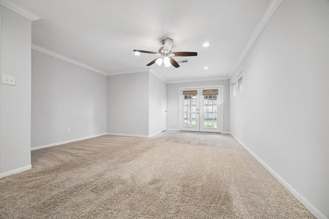 Building Photo - 5317 Nina Lee Ln