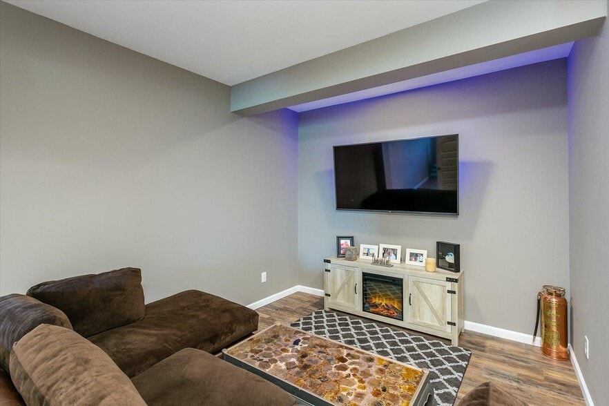 Building Photo - 5107 Elm Leaf Trl