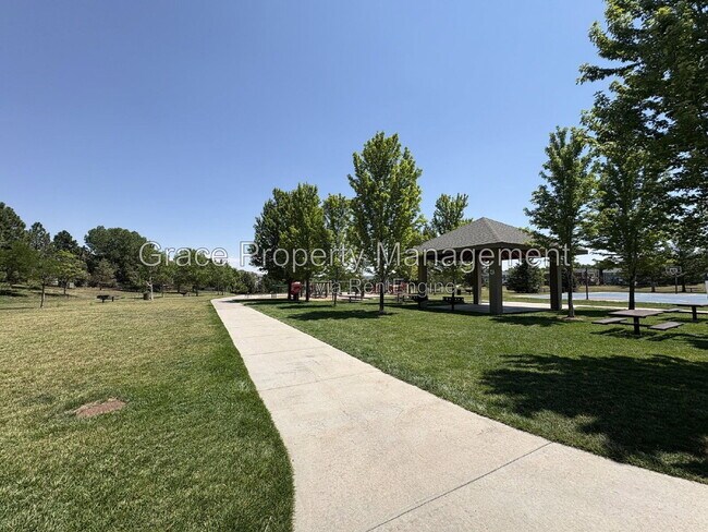 Building Photo - 16041 Bluebonnet Dr