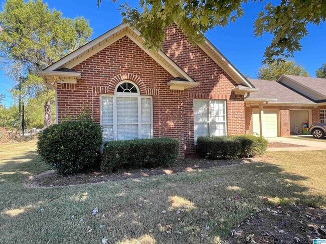 Building Photo - 112 Vann Cir