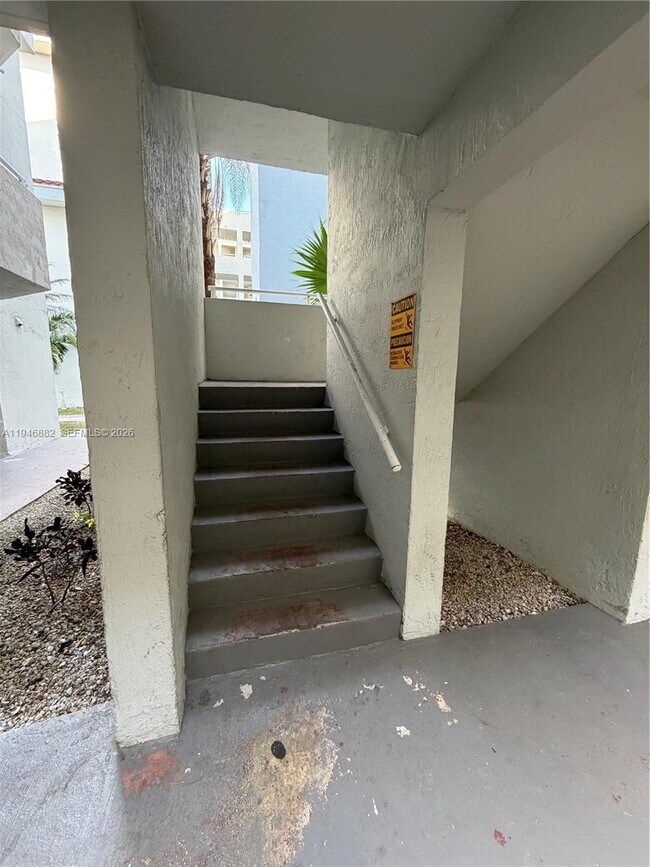 Building Photo - 8205 SW 152nd Ave