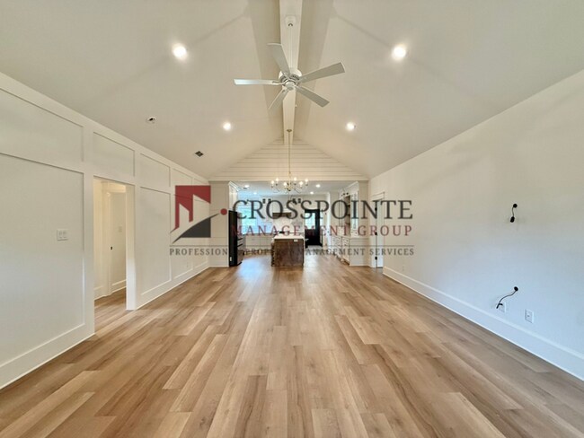 Building Photo - Beautiful 3 Bedroom 2 Bathroom Home in Winona! Tour Today!