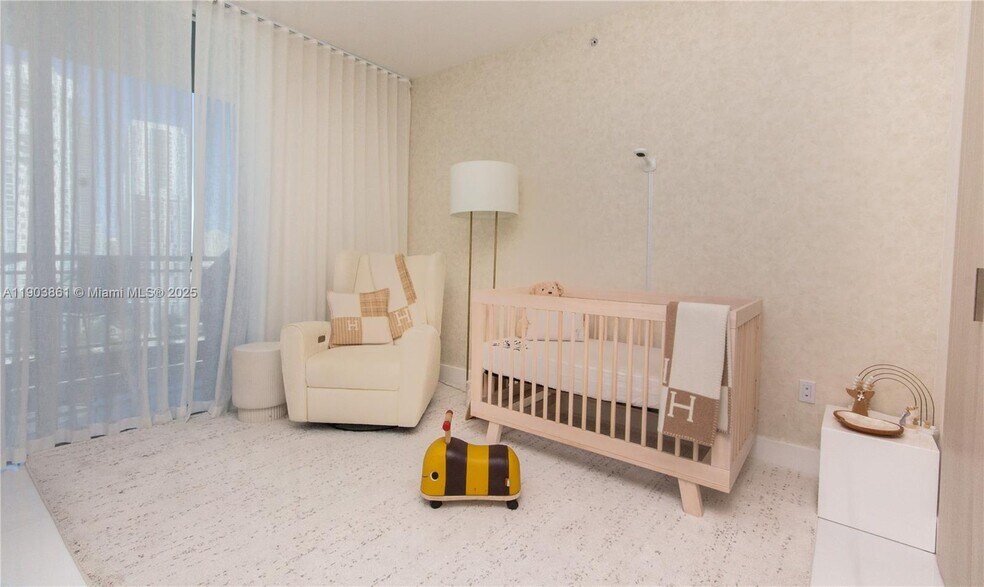 Building Photo - 92 SW 3rd St