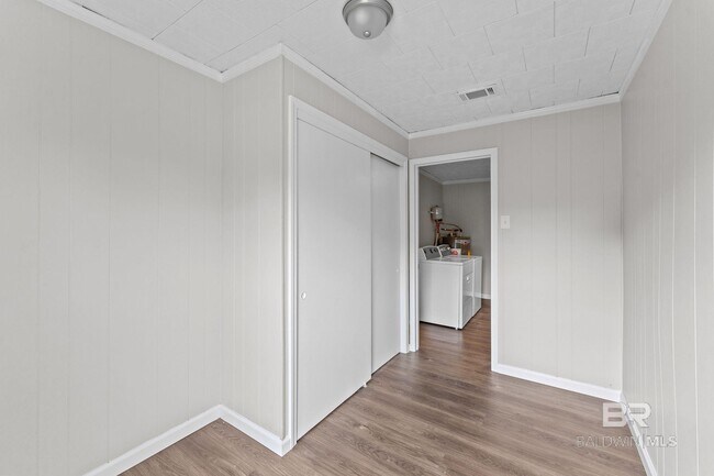Building Photo - 321 AL-59