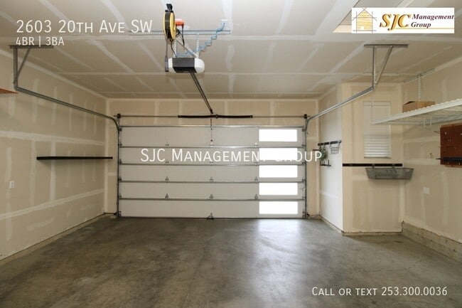 Building Photo - 2603 20th Ave SW
