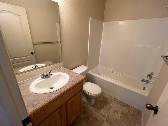 Building Photo - 9690 W Portola Dr