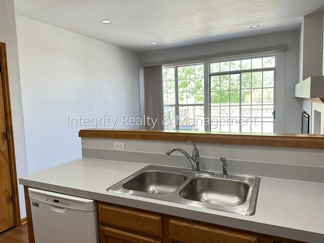 Building Photo - 3410 W 98th Dr