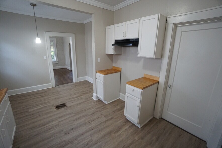 Building Photo - 1028 41st Street Ensley