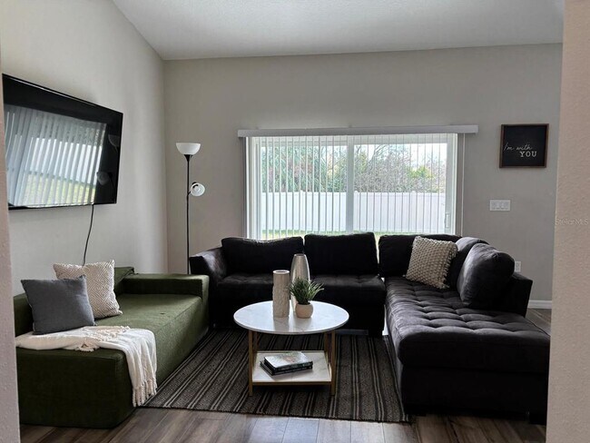 Building Photo - 5365 Maddie Dr