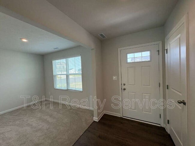 Building Photo - 7183 Finley Crk Dr