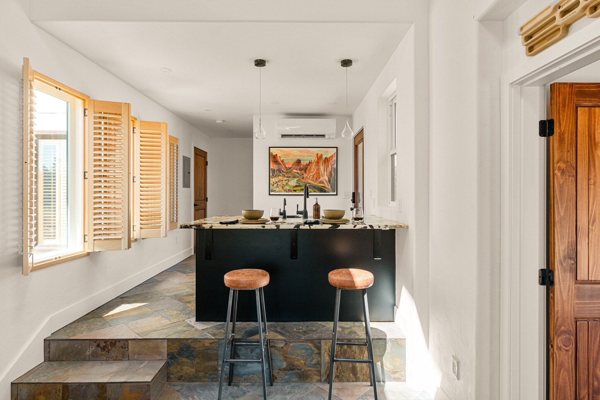 Building Photo - 4455 NE Vaughn Ave